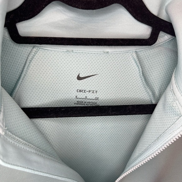 Nike Dri-FIT Prima Women's 1/2-Zip Training Top - Picture 6 of 9